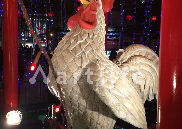 神戸南京町 クリスマス装飾 FRP製ニワトリ